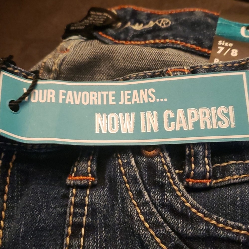 ARIYA JEANS - Picture 5 of 10
